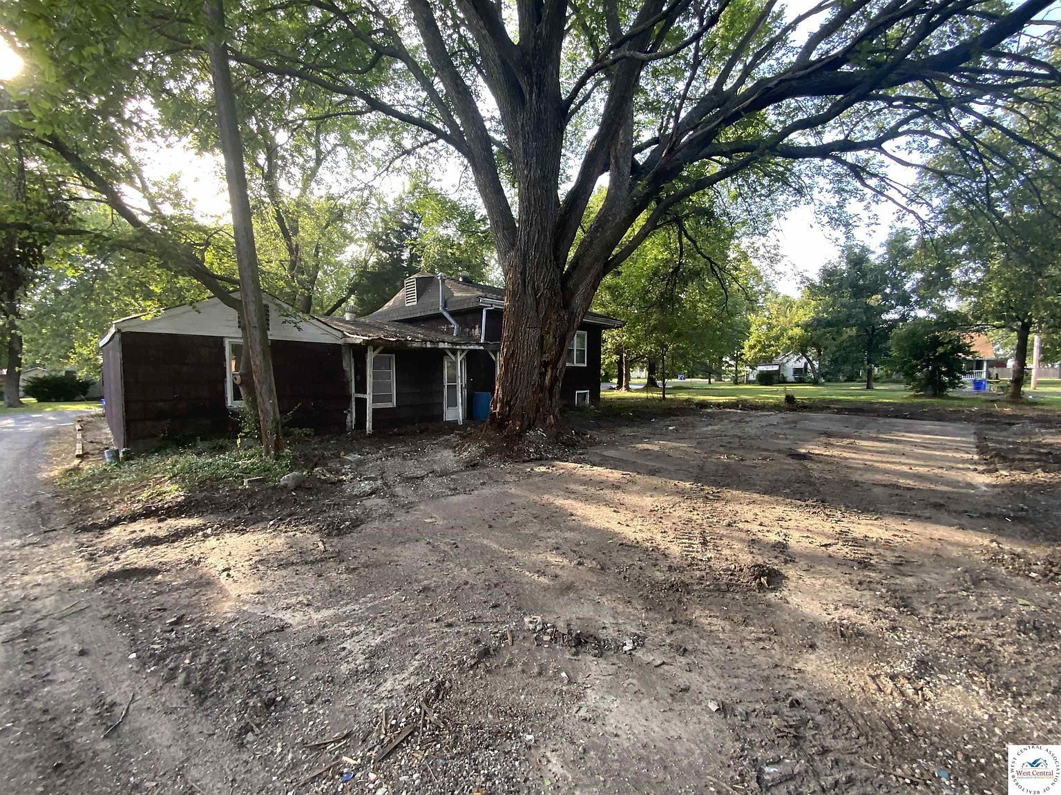 706 N New York Ave Sedalia, MO 65301 - Thumbnail 5