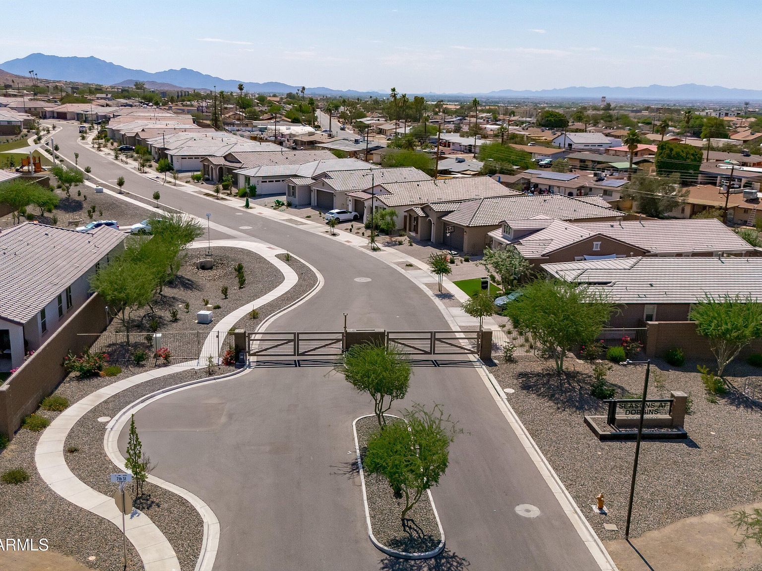 618 E Piedmont Rd Phoenix, AZ 85042 - Thumbnail 5