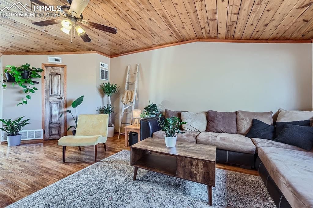 1615 Locust St Canon City, CO 81212 - Thumbnail 5