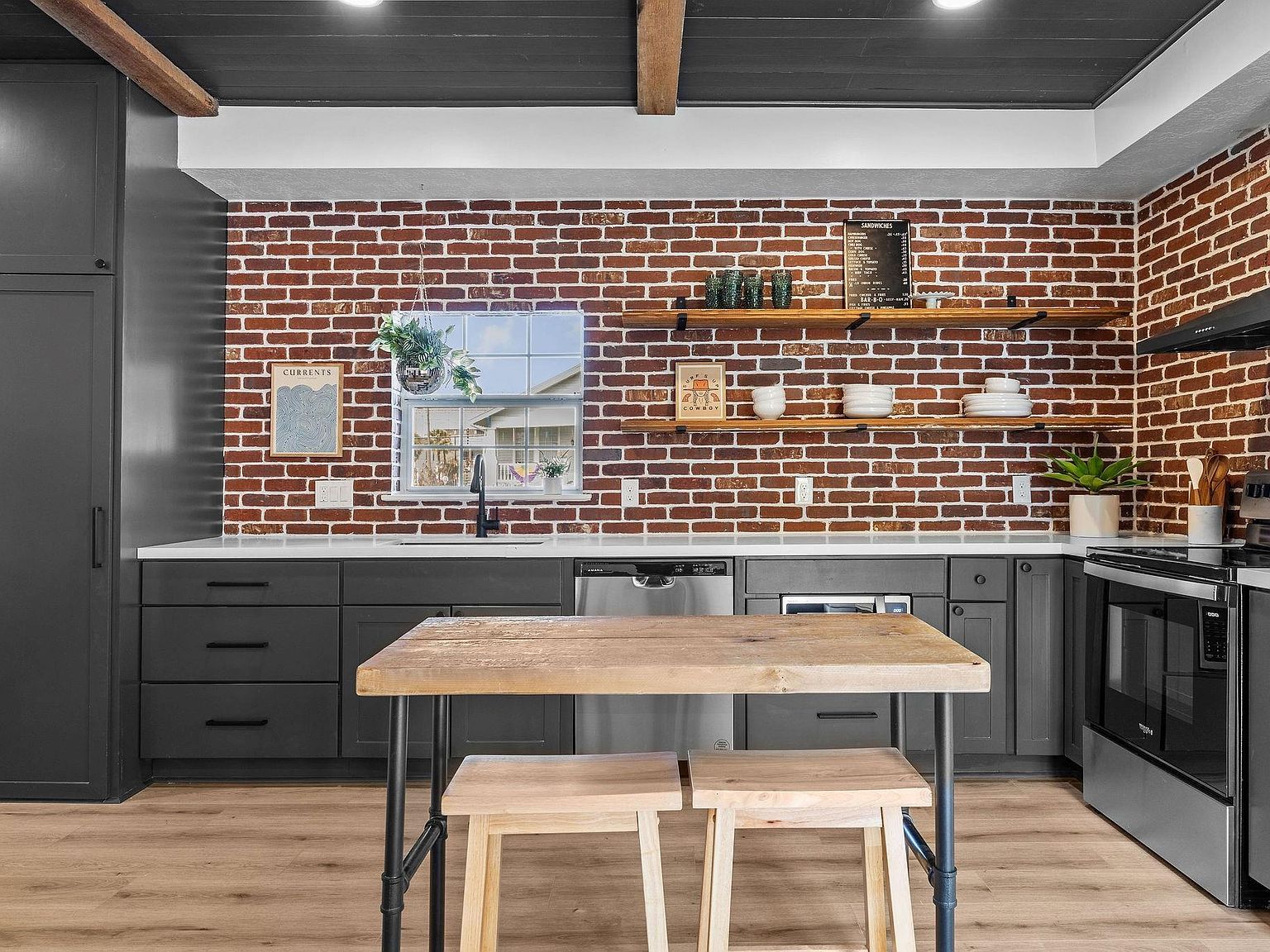 827 Winnie St Galveston, TX 77550 - Thumbnail 5