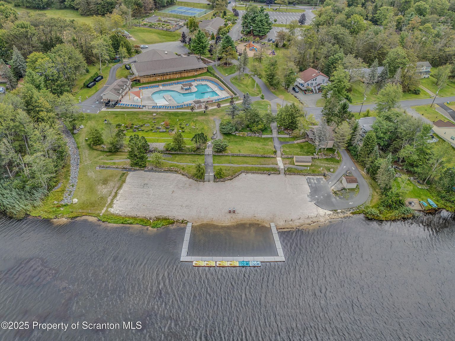 8498 Bumble Bee Way Tobyhanna, PA 18466 - Thumbnail 5