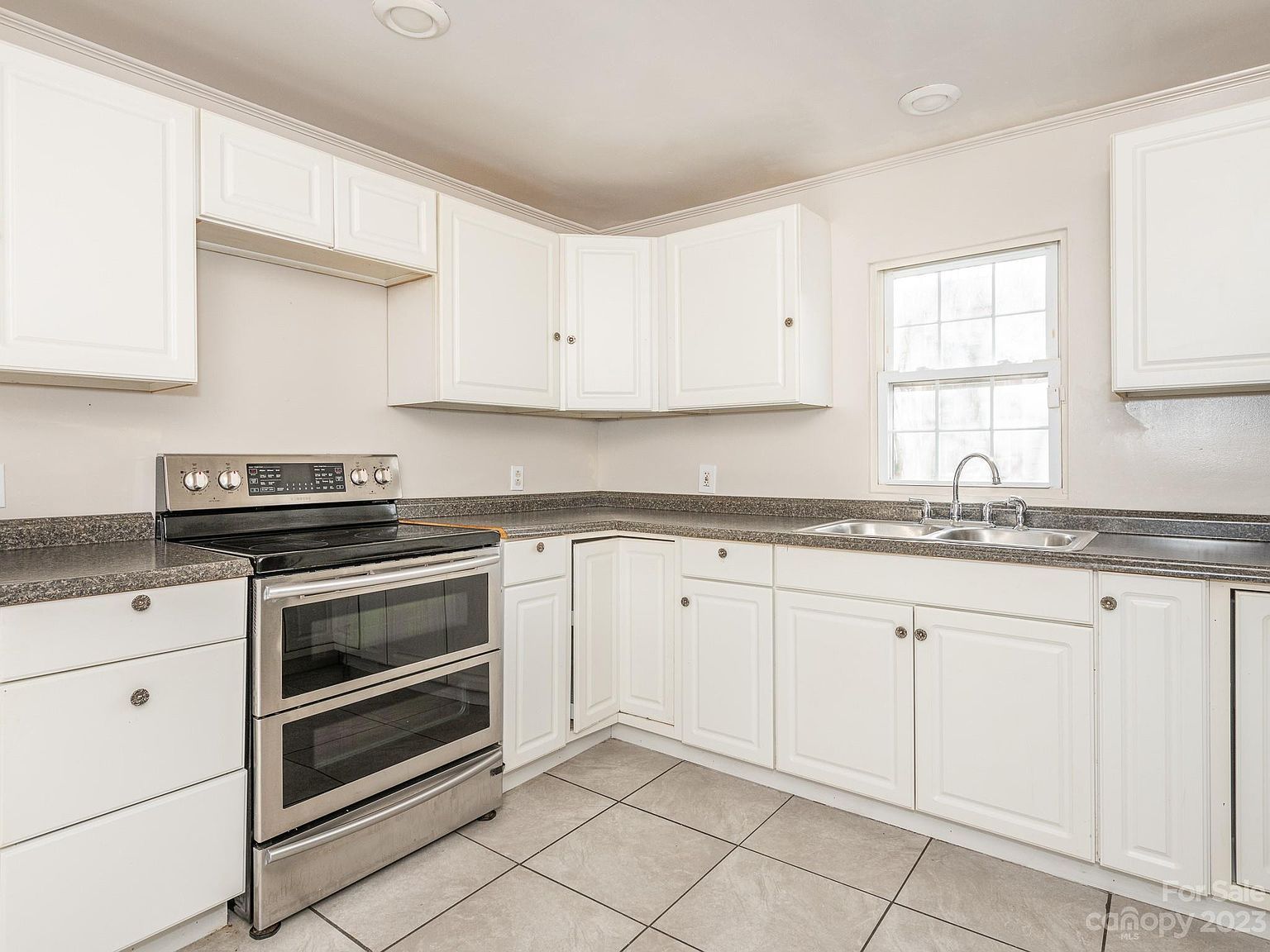 1422 Caldwell St Gastonia, NC 28052 - Thumbnail 5