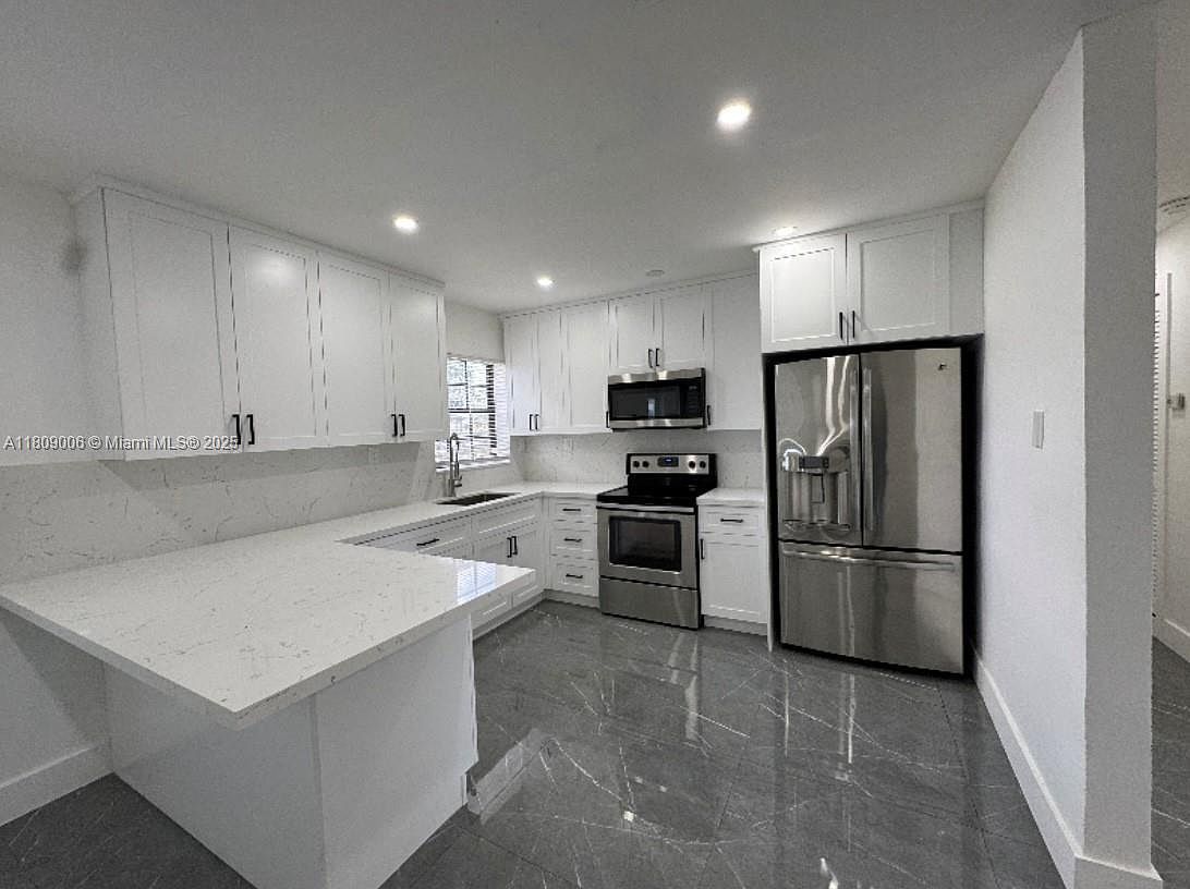 12455 SW 187th Ter Miami, FL 33177 - Thumbnail 5