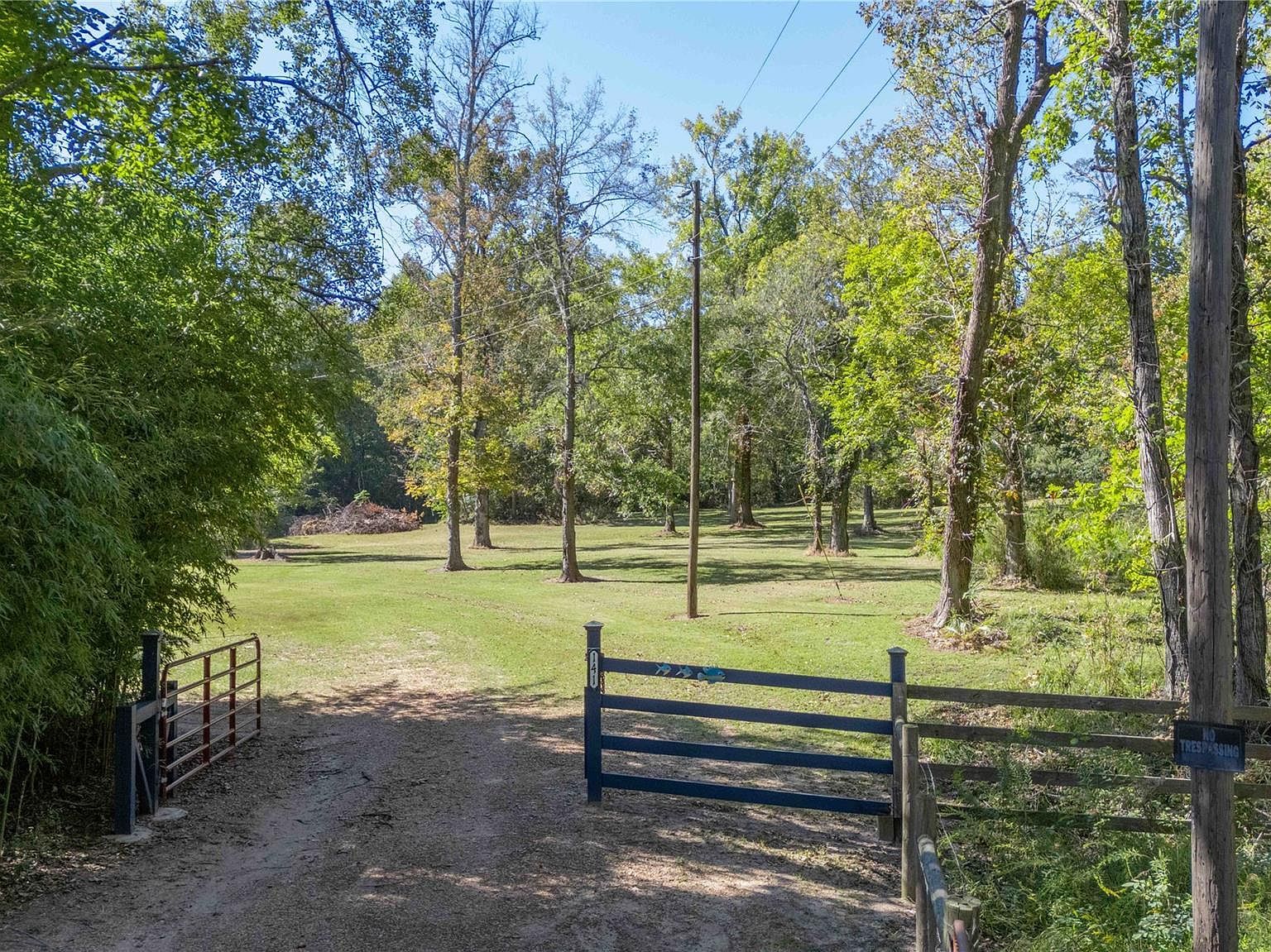 141 Walnut Dr Coldspring, TX 77331 - Thumbnail 5