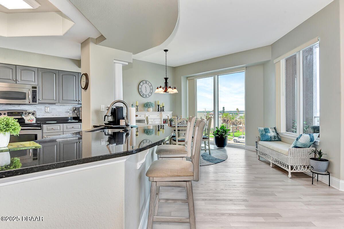 3737 S Atlantic Ave Unit 301 Daytona Beach Shores, FL 32118 - Thumbnail 5