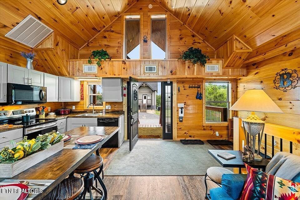 2058 Eagle Feather Dr Sevierville, TN 37876 - Thumbnail 5