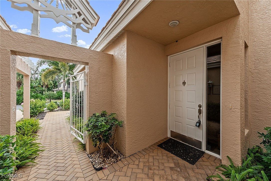 25140 Goldcrest Dr APT 622 Bonita Springs, FL 34134 - Thumbnail 5