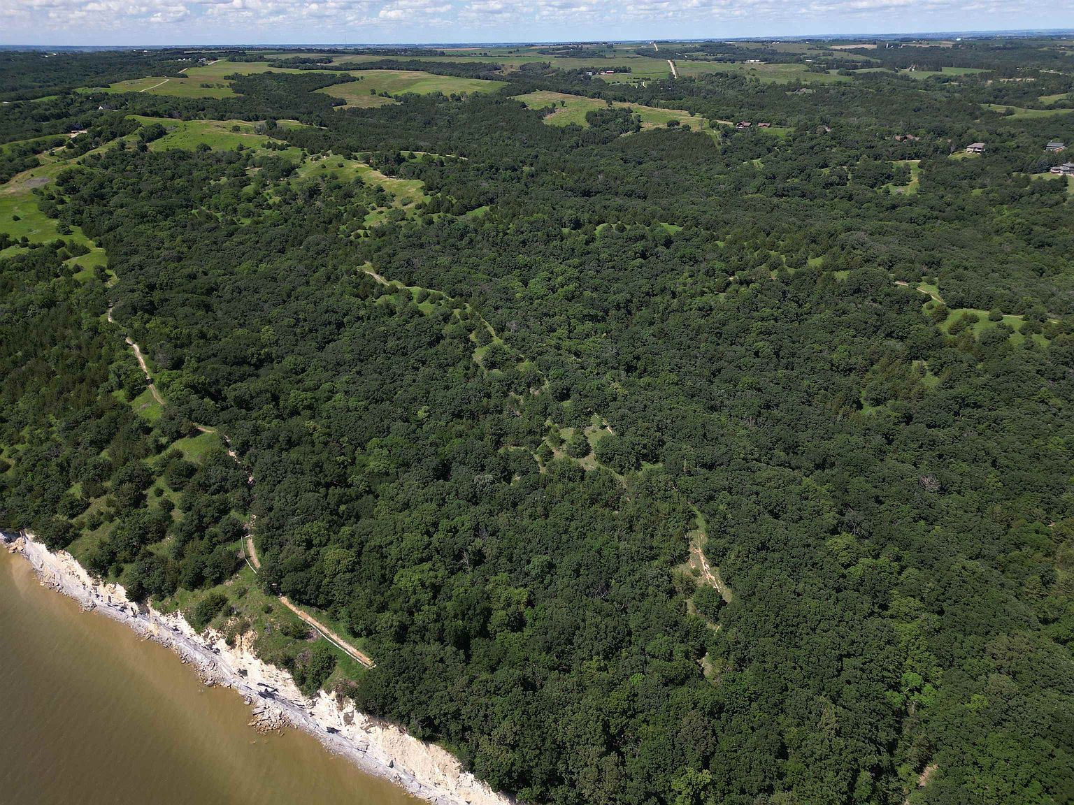 31198 Lake Forest Dr Tabor, SD 57063 - Thumbnail 5