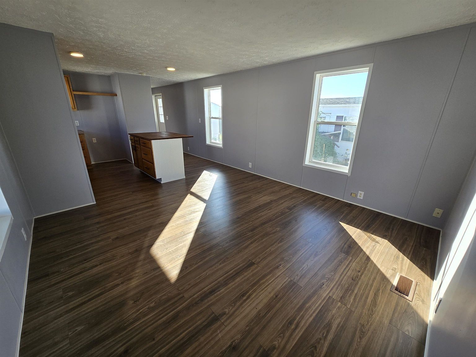 2800 Broadway Ave #12 Yankton, SD 57078 - Thumbnail 5