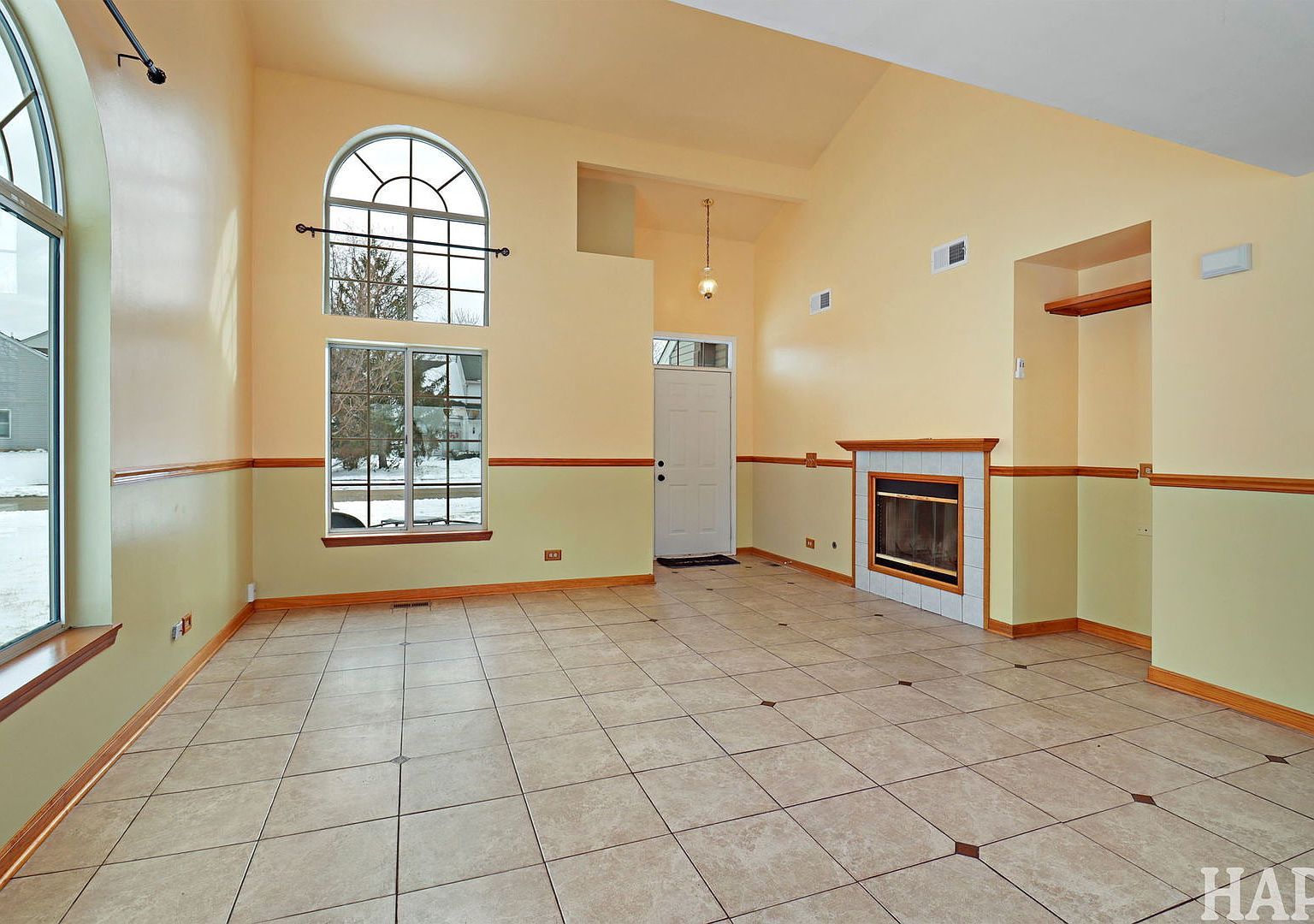 2216 N Sunrise Dr Round Lake Beach, IL 60073 - Thumbnail 5