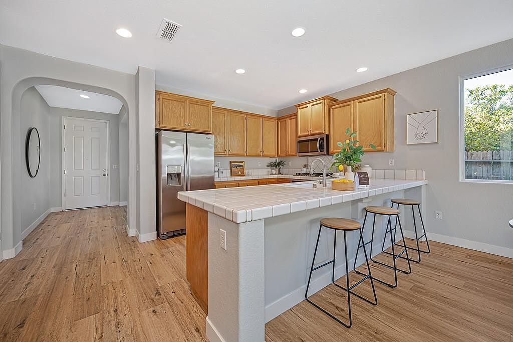 1379 Jacoby Creek Ct Plumas Lake, CA 95961 - Thumbnail 5