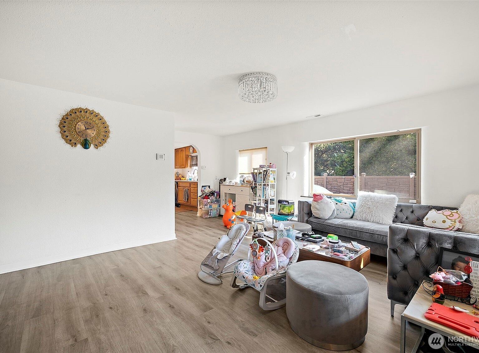 128 NE 125th St Seattle, WA 98125 - Thumbnail 5