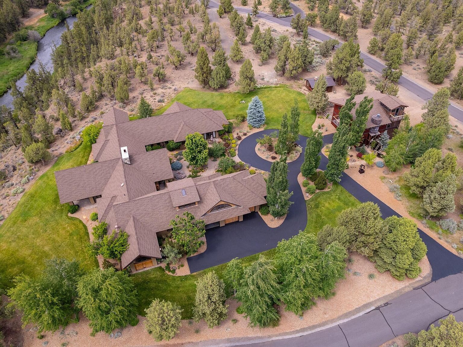 20450 Arrowhead Dr Bend, OR 97703 - Thumbnail 5