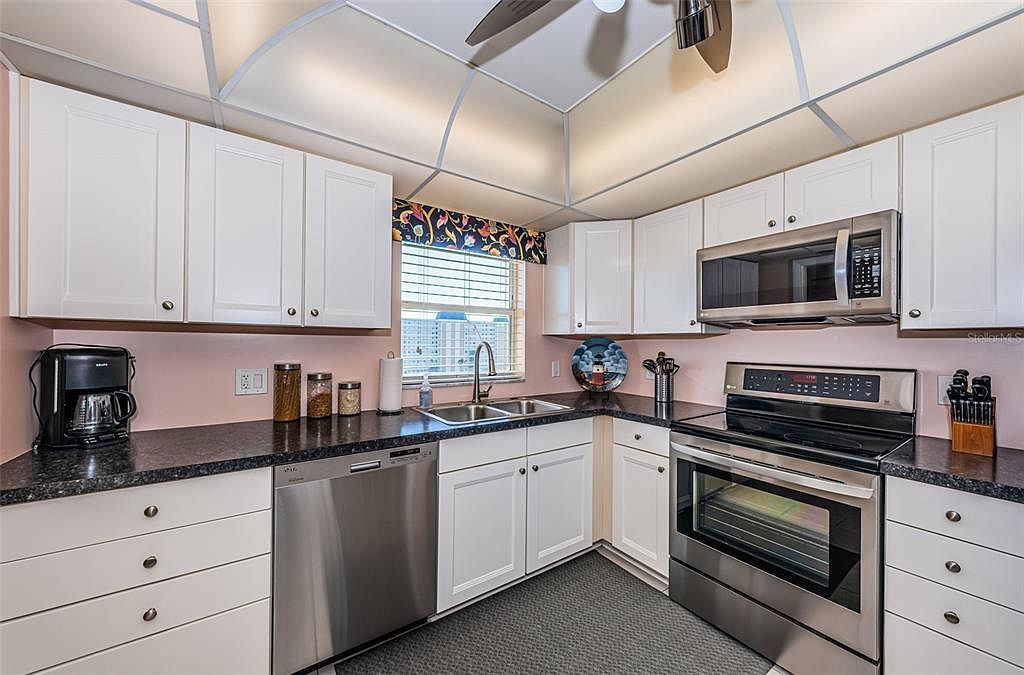 4725 Cove Cir APT 808 Saint Petersburg, FL 33708 - Thumbnail 5