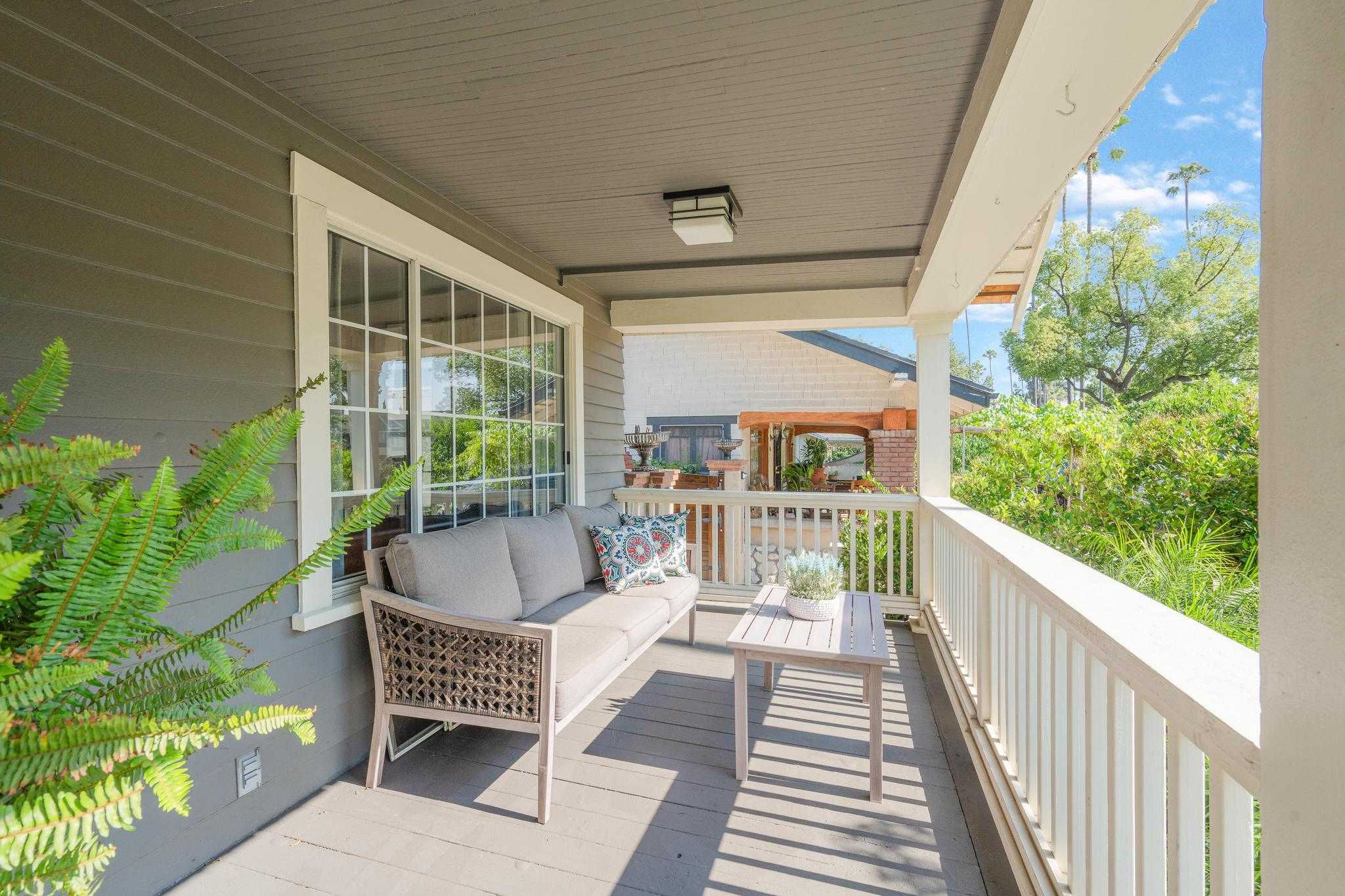 1074 North Los Robles Avenue, Pasadena, CA, USA, 91104 - Thumbnail 5