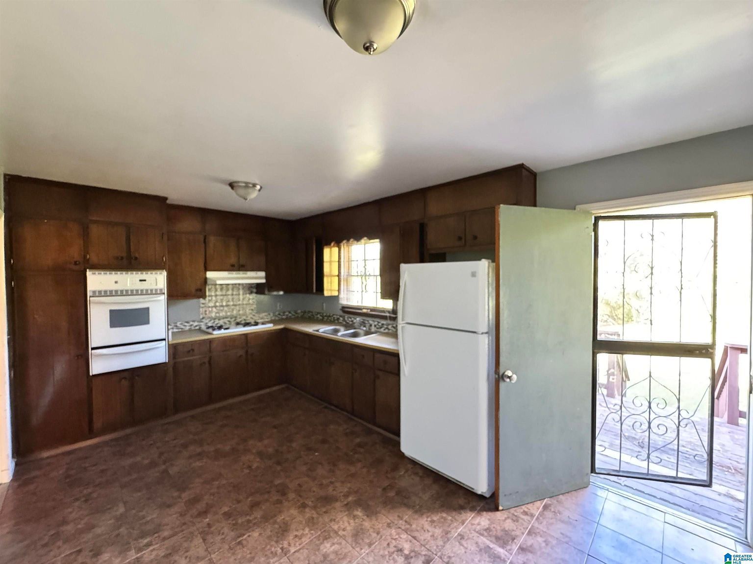 2270 Smithfield Ln N Birmingham, AL 35207 - Thumbnail 5