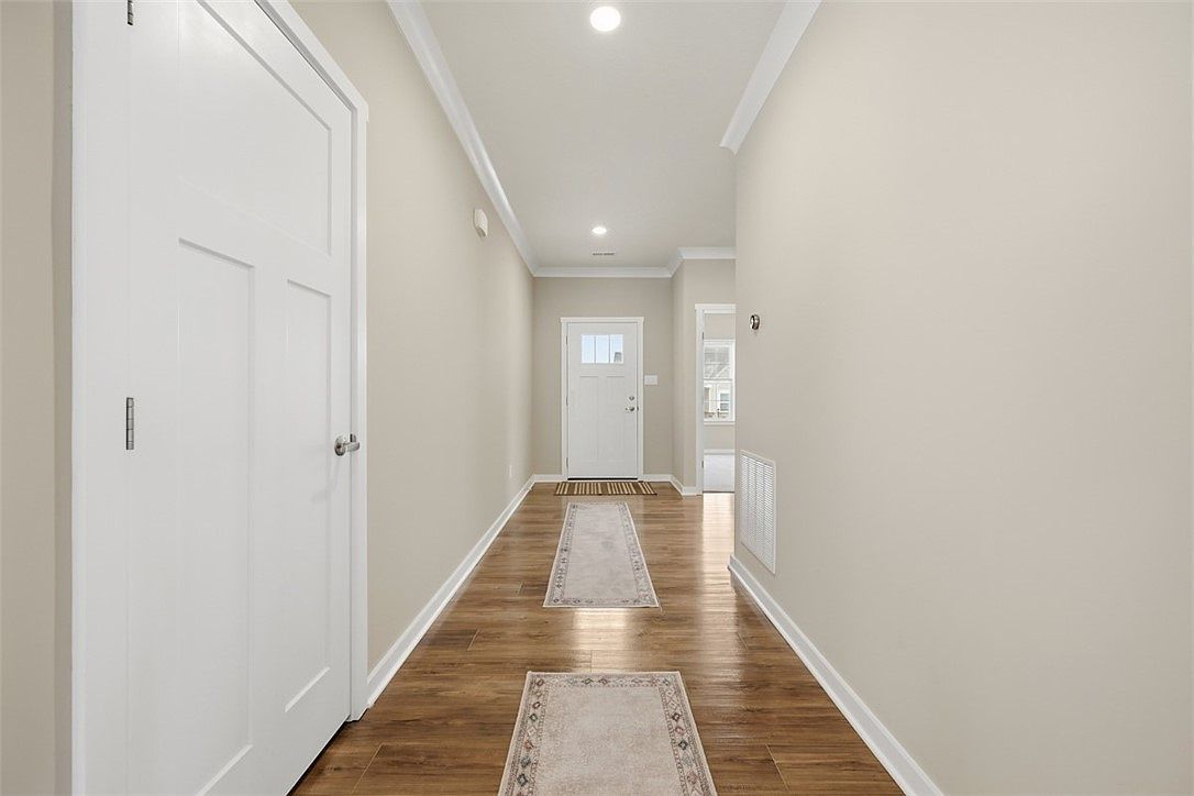 141 Deana Dr Mc Kees Rocks, PA 15136 - Thumbnail 5