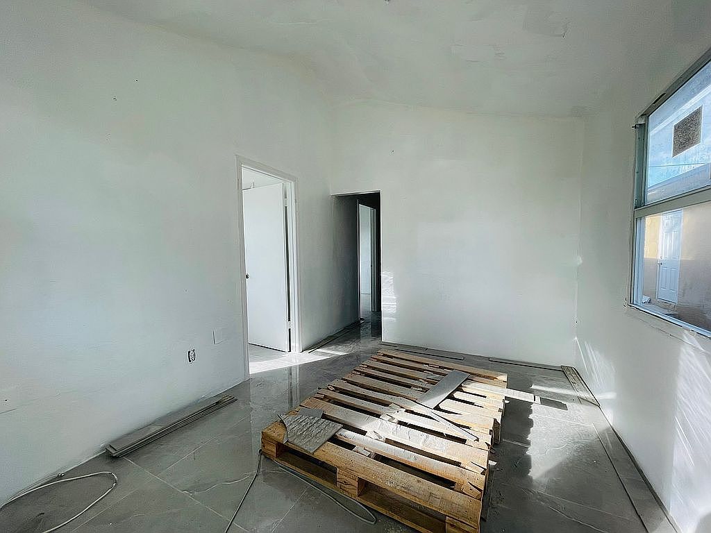 613 Amaryllis Ave Pahokee, FL 33476 - Thumbnail 5