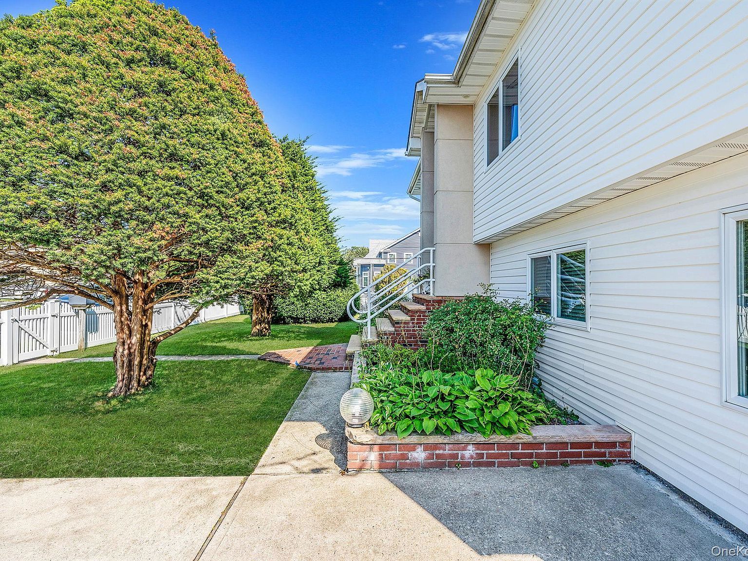 540 Scudder Ave Copiague, NY 11726 - Thumbnail 5
