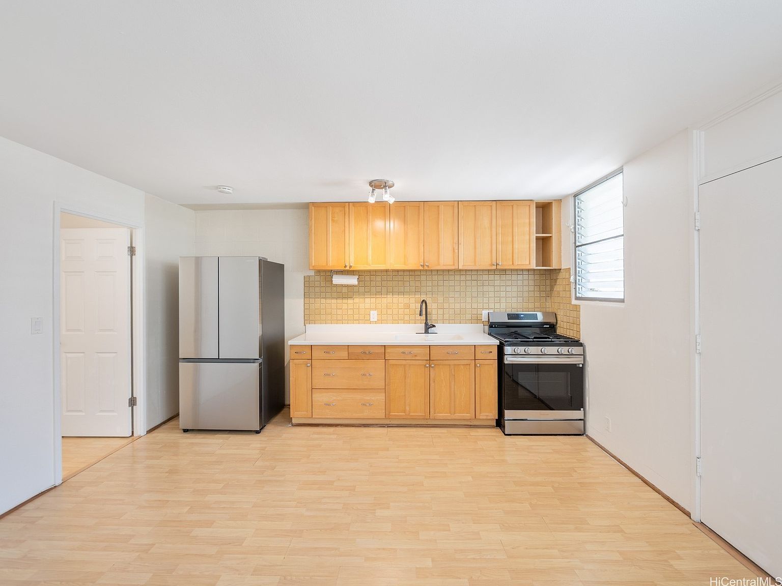 1036 Green St APT 304 Honolulu, HI 96822 - Thumbnail 5