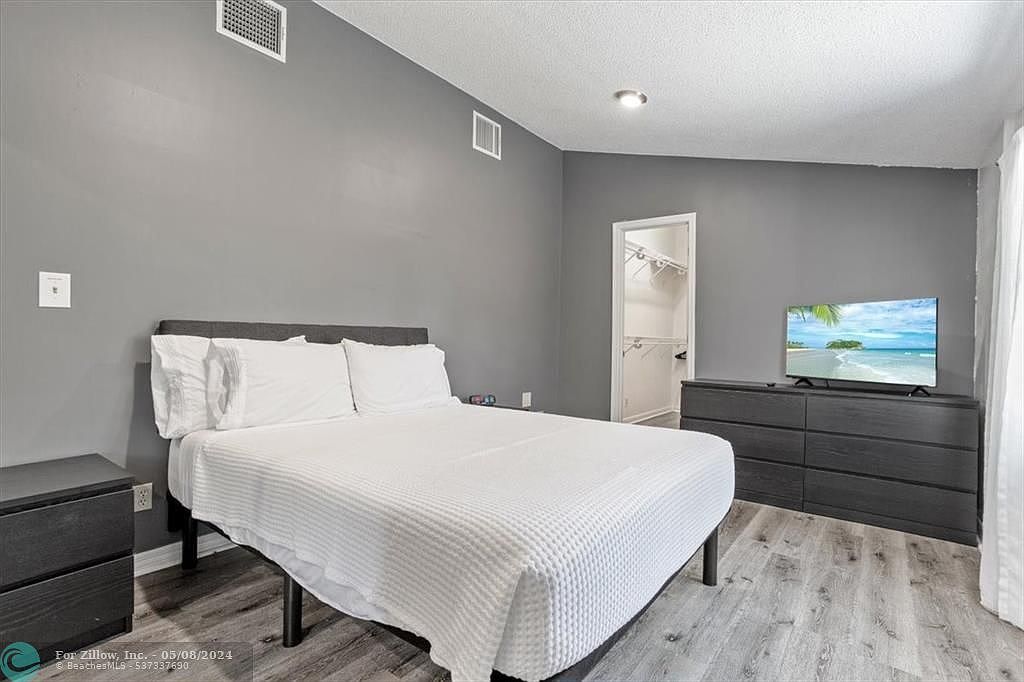 502 6th Ave NW Largo, FL 33770 - Thumbnail 5