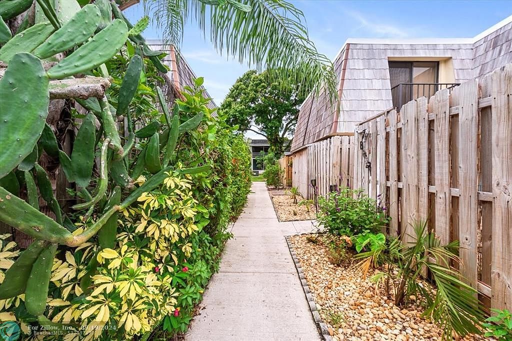 1170 6th Ave APT 9D Vero Beach, FL 32960 - Thumbnail 5