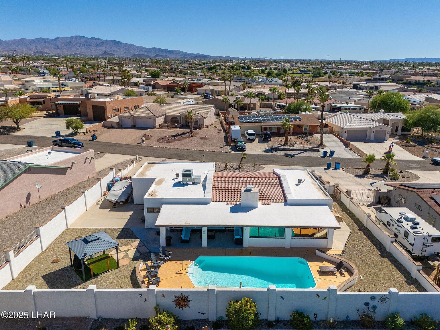 1827 Combat Dr Lake Havasu City, AZ 86403 - Thumbnail 5