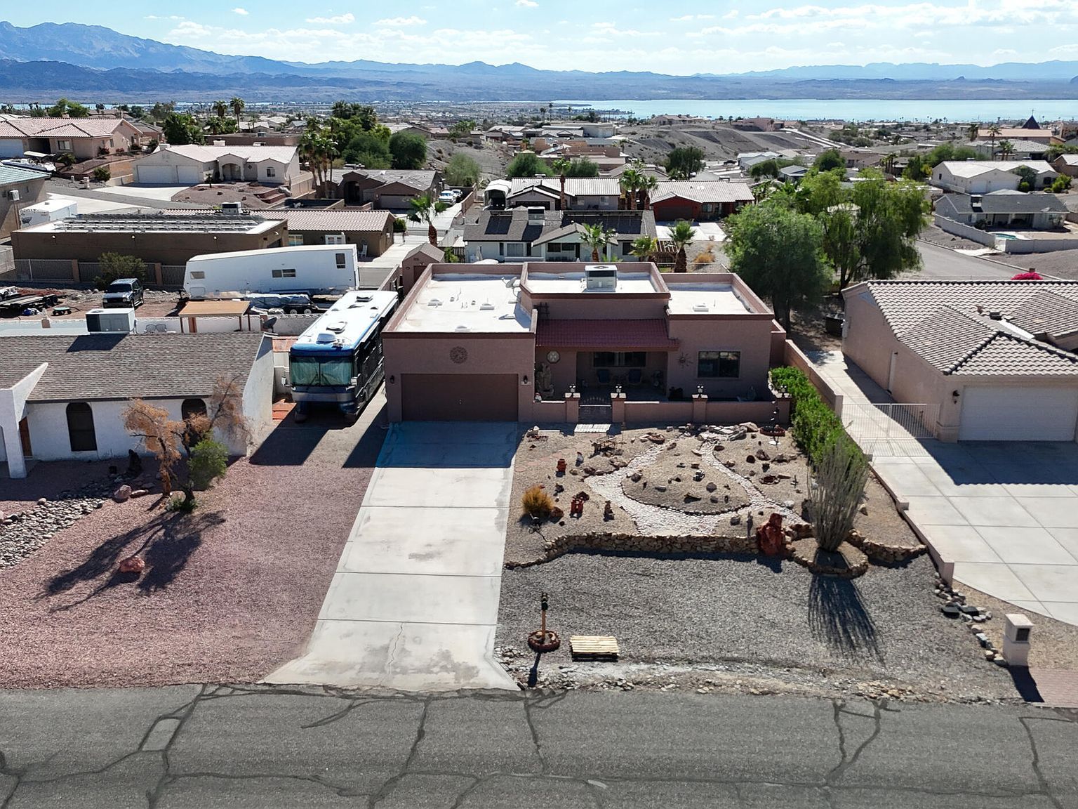 2416 Fannin Dr Lake Havasu City, AZ 86403 - Thumbnail 5