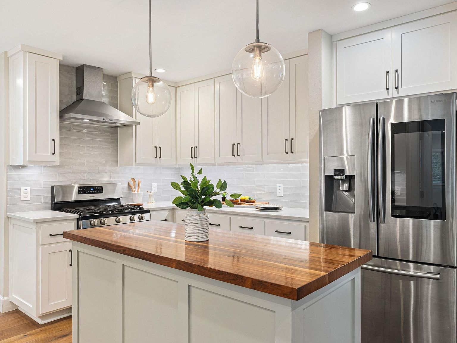 1711 Belford Dr Austin, TX 78757 - Thumbnail 5