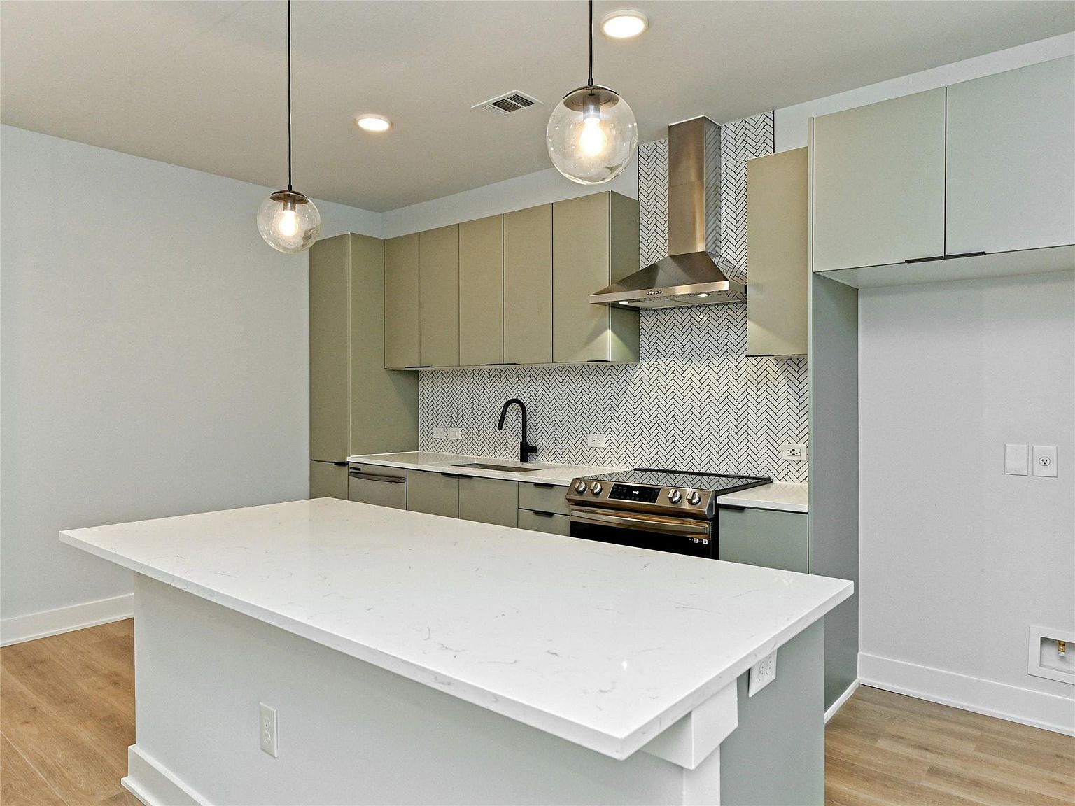 2500 Longview St #518 Austin, TX 78705 - Thumbnail 5