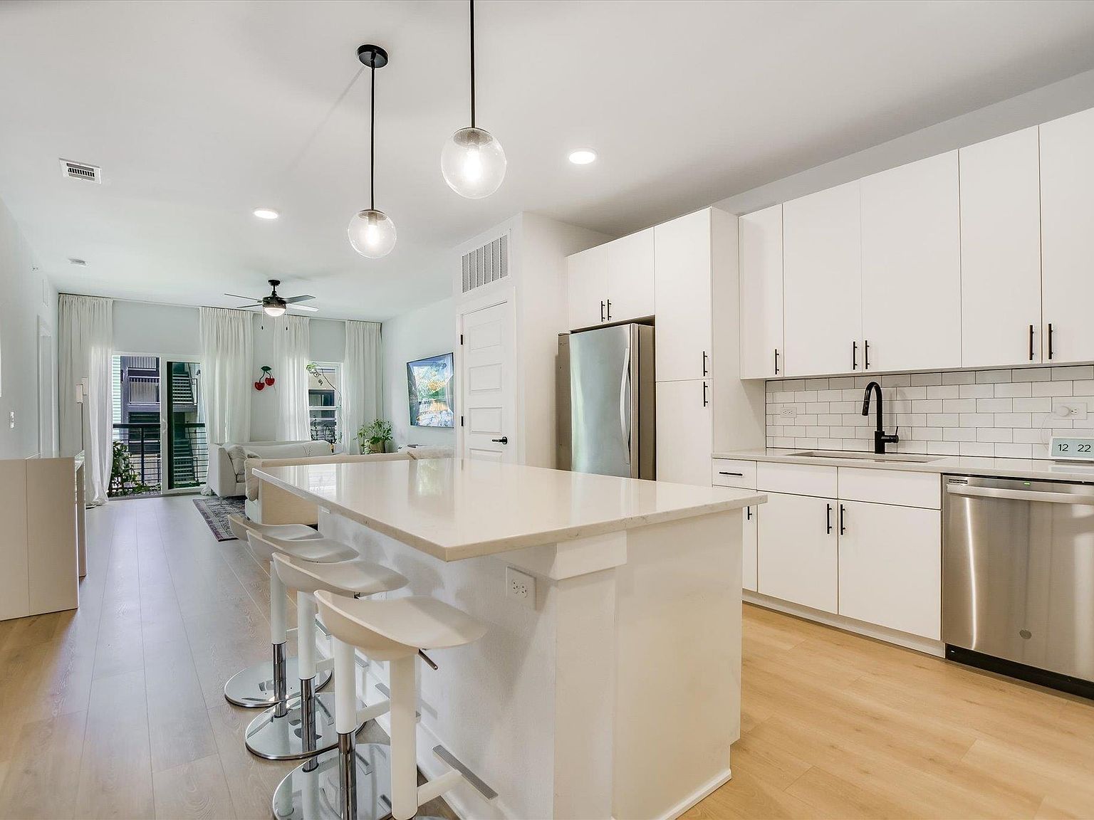 3101 Govalle Ave #209 Austin, TX 78702 - Thumbnail 5