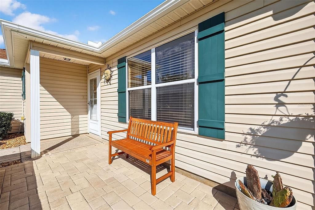 2677 English Ivy Cir The Villages, FL 32162 - Thumbnail 5