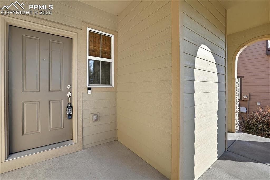 7325 Brush Thorn Ln Colorado Springs, CO 80927 - Thumbnail 5