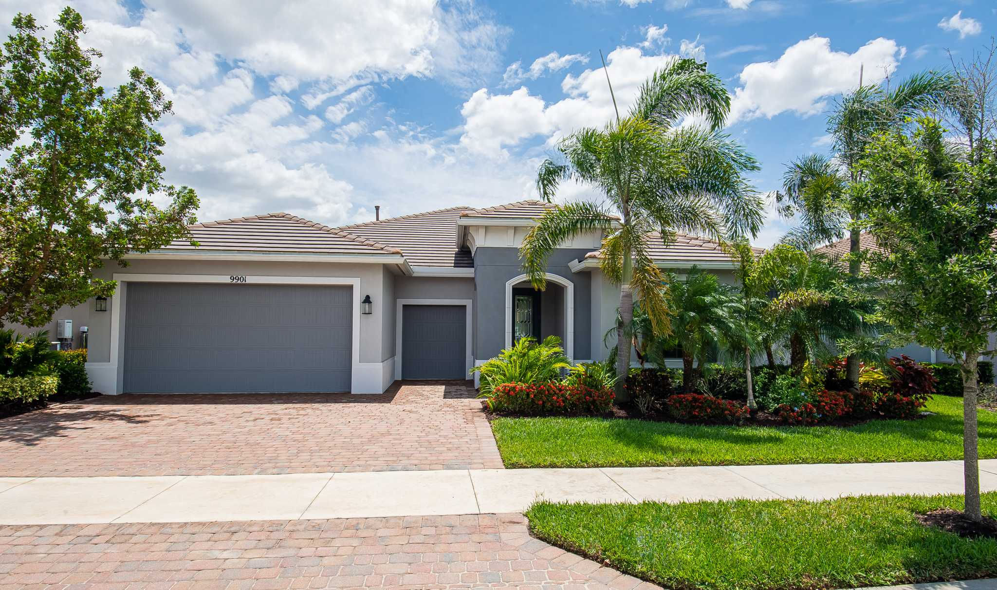 9901 Southwest Coral Tree Circle, Port St. Lucie, FL, USA, 34987 - Thumbnail 2