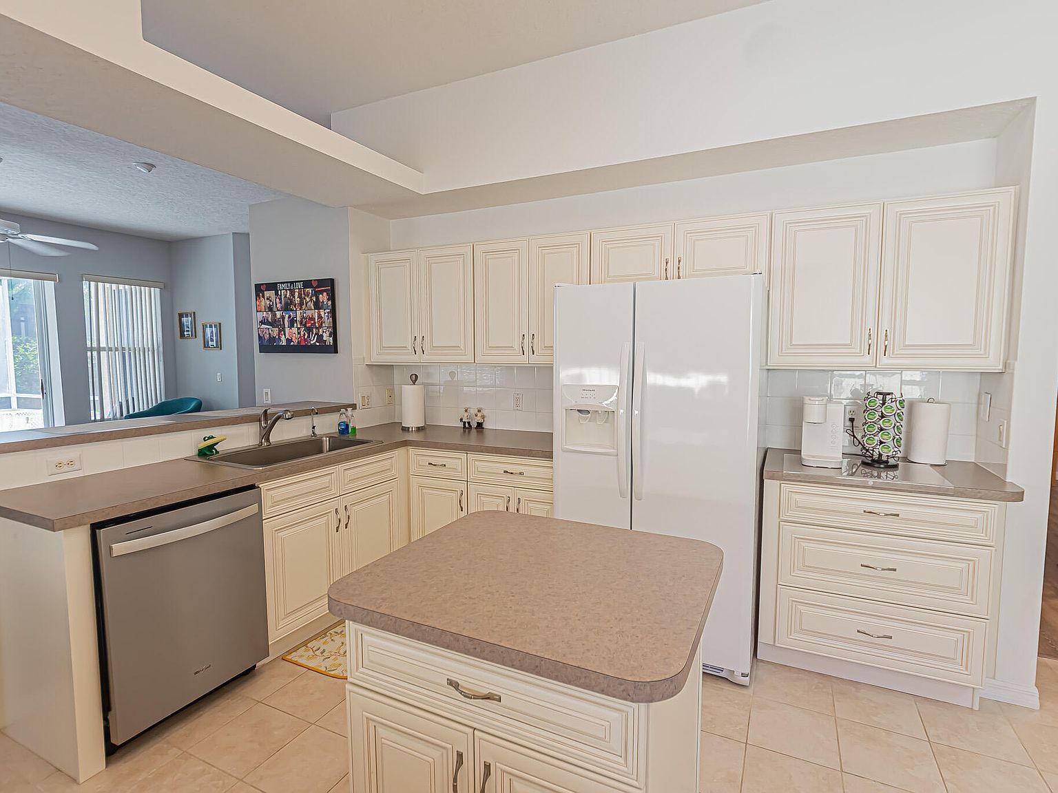 619 NW Monticello Pl Port Saint Lucie, FL 34986 - Thumbnail 5