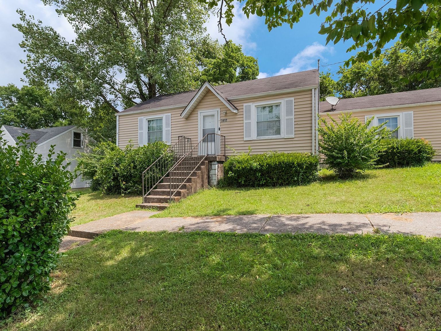 2417 Grover St Nashville, TN 37207 - Thumbnail 5