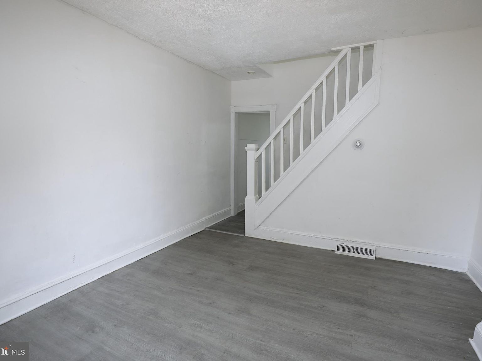 272 270 Hills Pl Trenton, NJ 08611 - Thumbnail 5