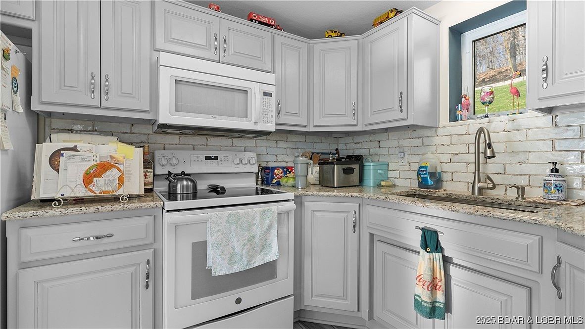 406 Staley Hollow Dr Sunrise Beach, MO 65079 - Thumbnail 5