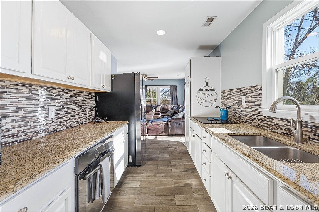 31806 Lakeview Ln Gravois Mills, MO 65037 - Thumbnail 5