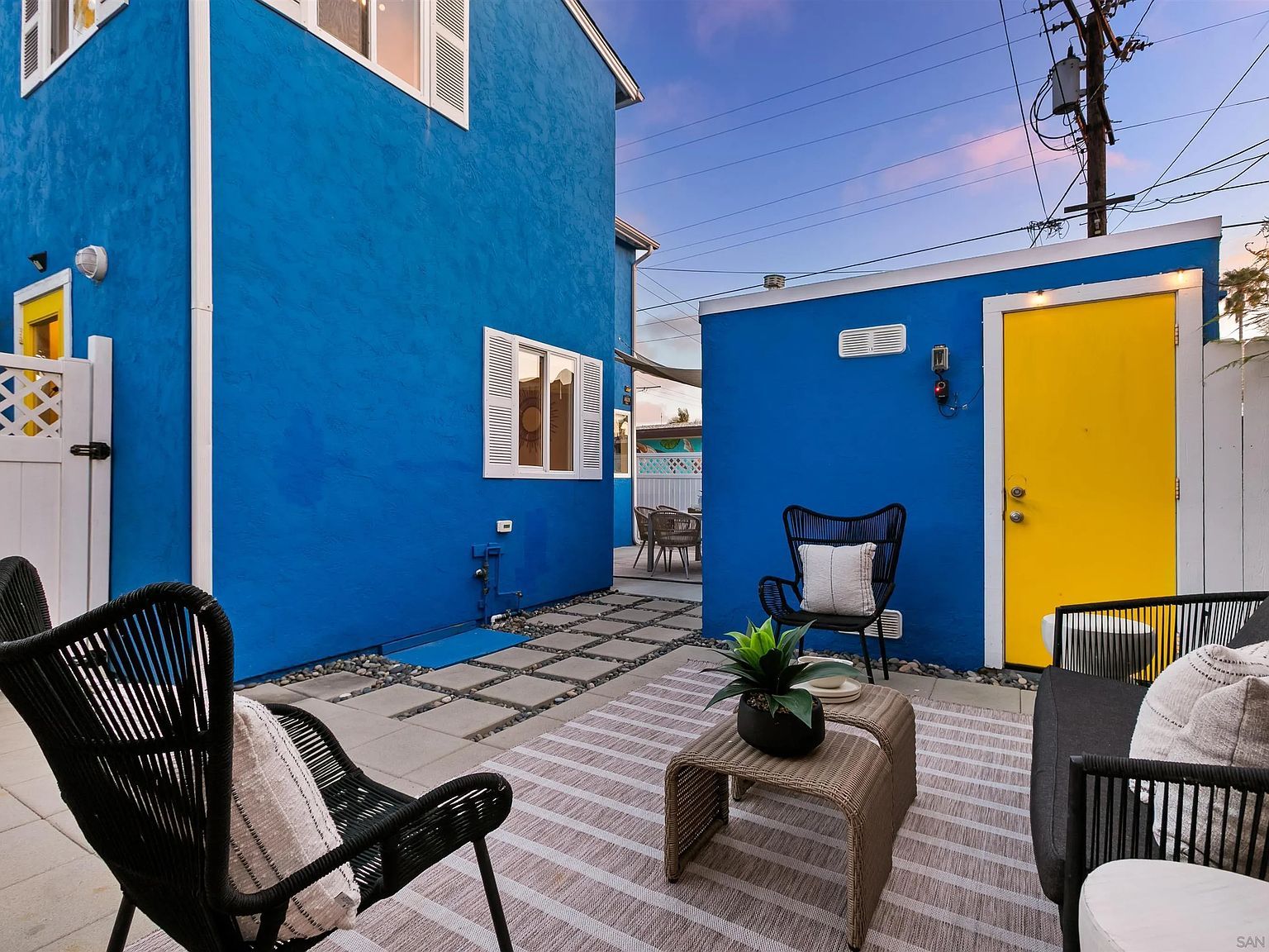 1828 Cable St San Diego, CA 92107 - Thumbnail 5