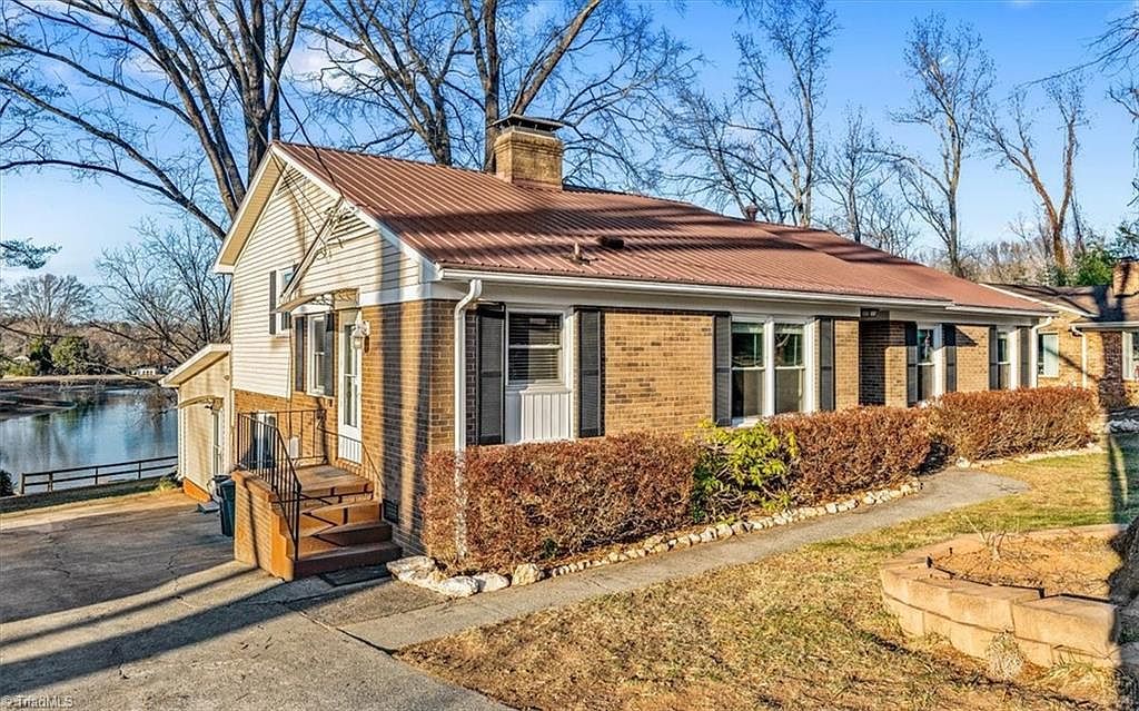 5610 Fleming Terrace Rd Greensboro, NC 27410 - Thumbnail 5