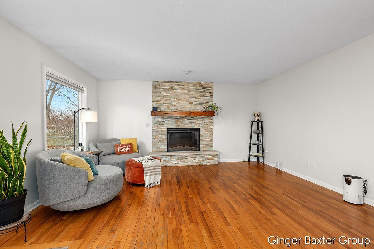 4372 Hunsberger Ave NE Grand Rapids, MI 49525 - Thumbnail 5