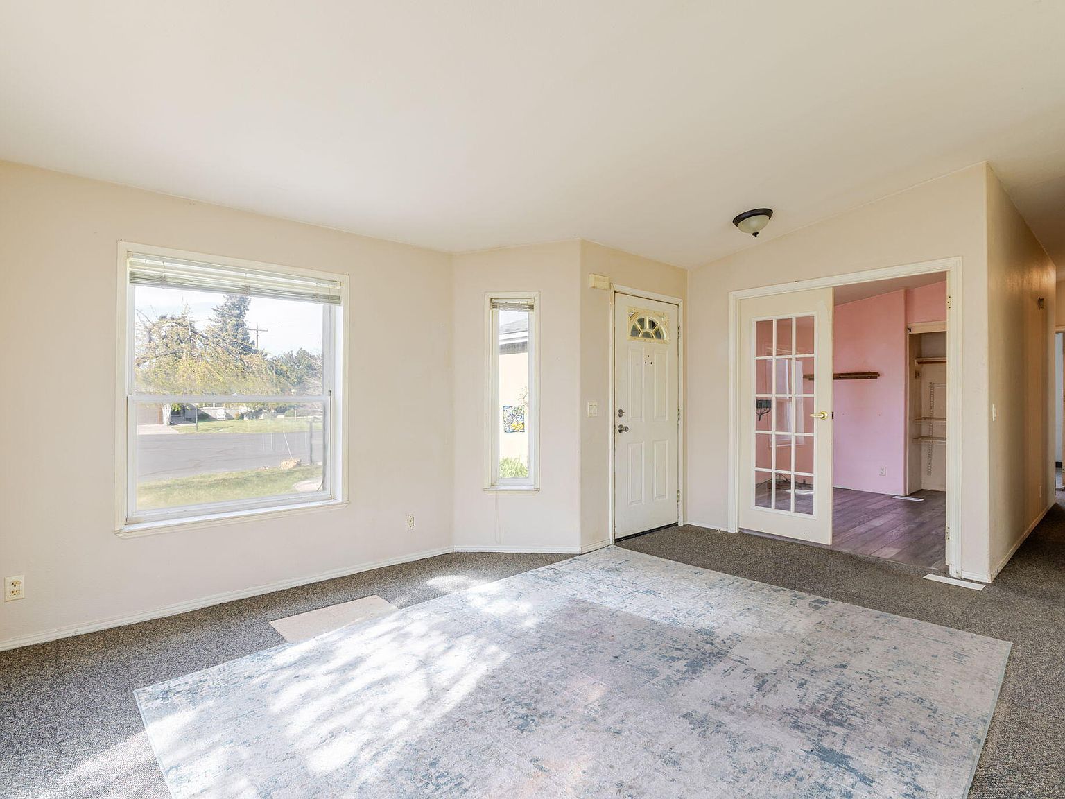 1630 NE 6th St Redmond, OR 97756 - Thumbnail 5