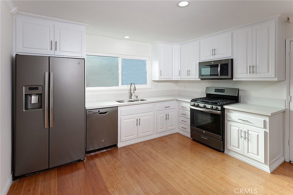 21838 Eccles St Canoga Park, CA 91304 - Thumbnail 5