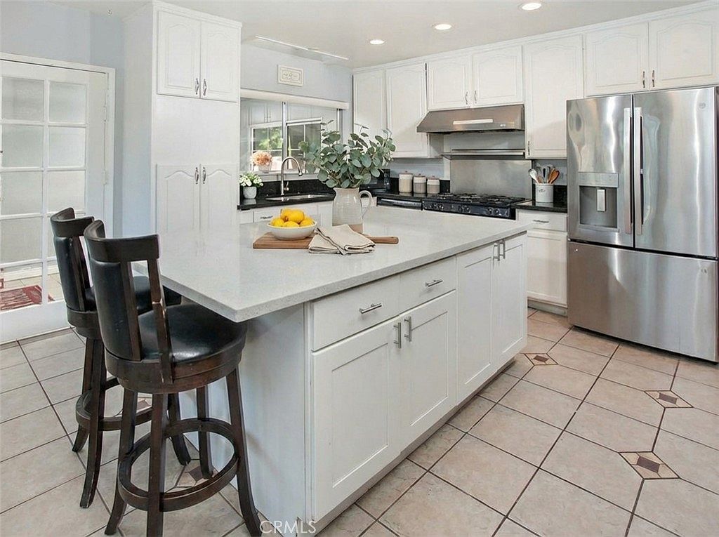 19128 Prairie St Northridge, CA 91324 - Thumbnail 5