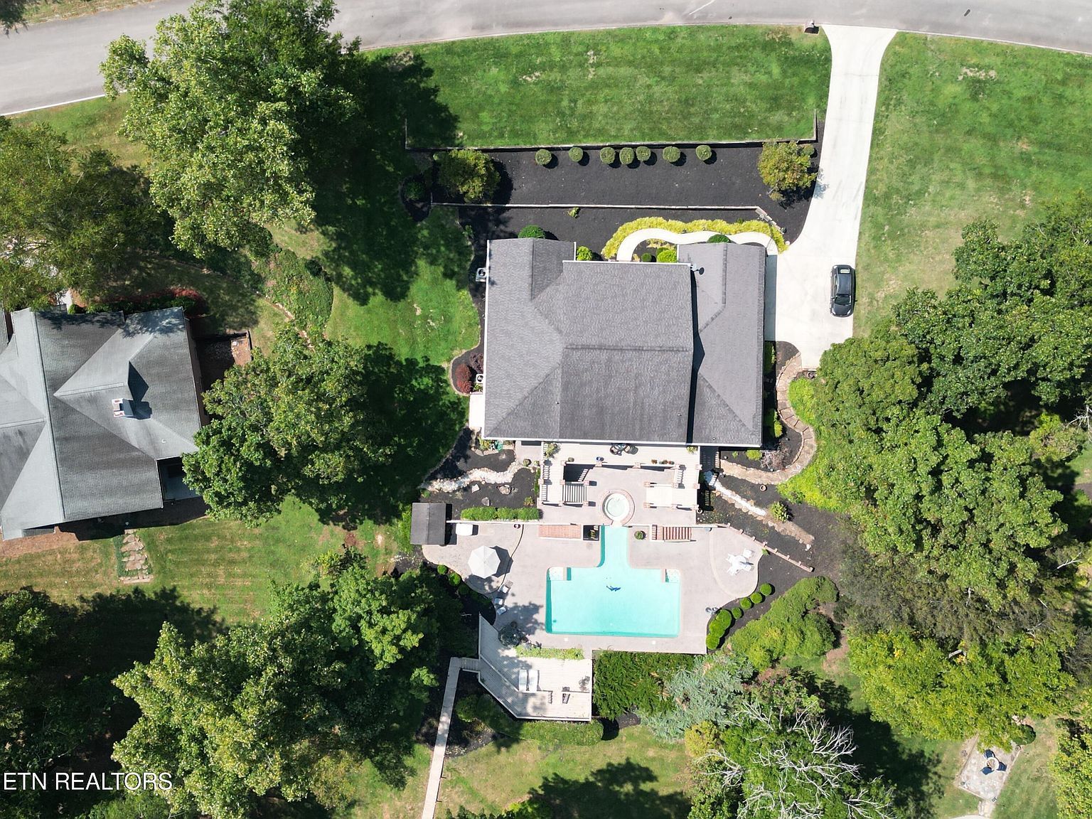 155 Lake Crest Dr Lenoir City, TN 37772 - Thumbnail 5