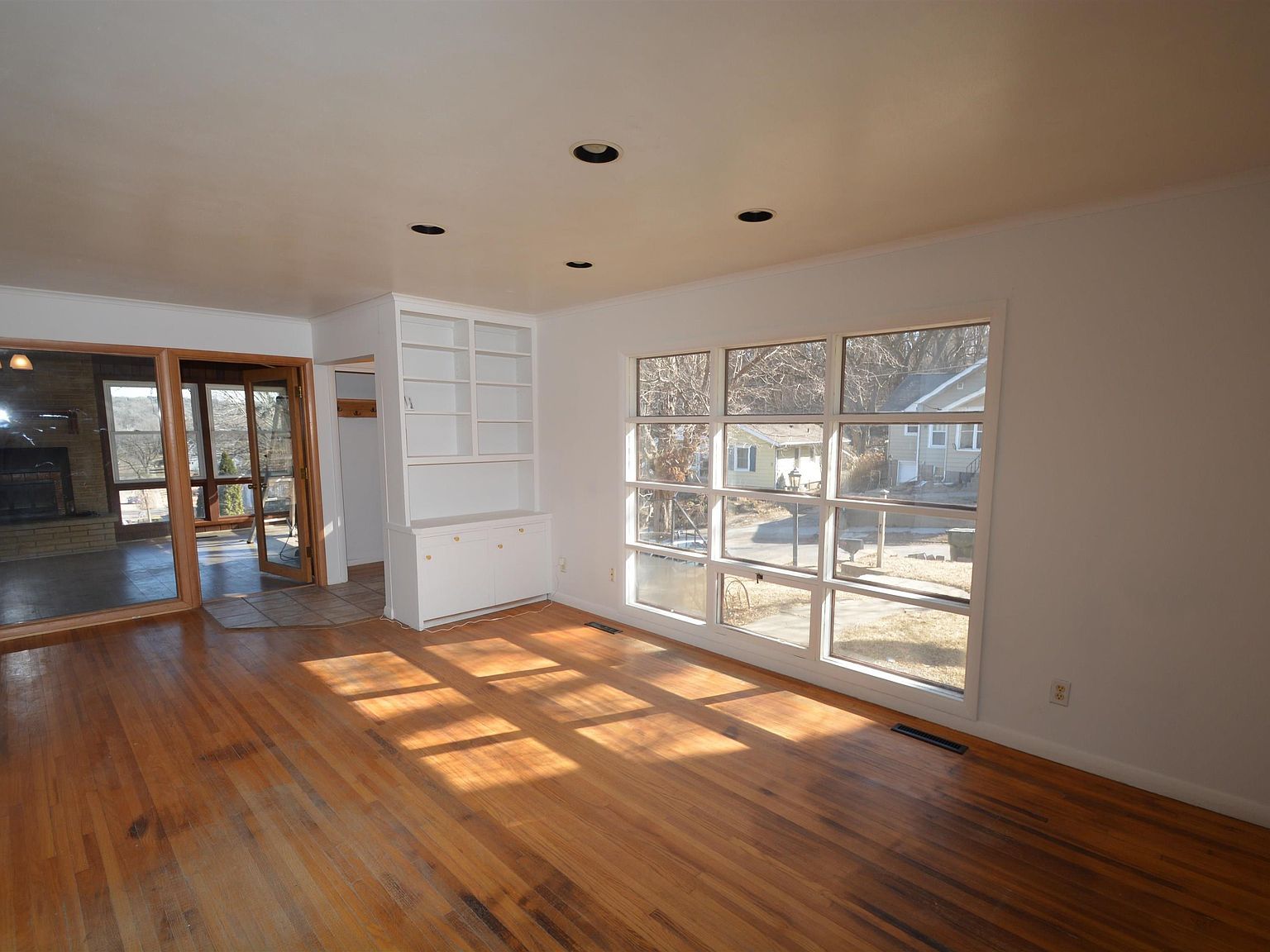 1657 W 26th St Sioux City, IA 51103 - Thumbnail 5