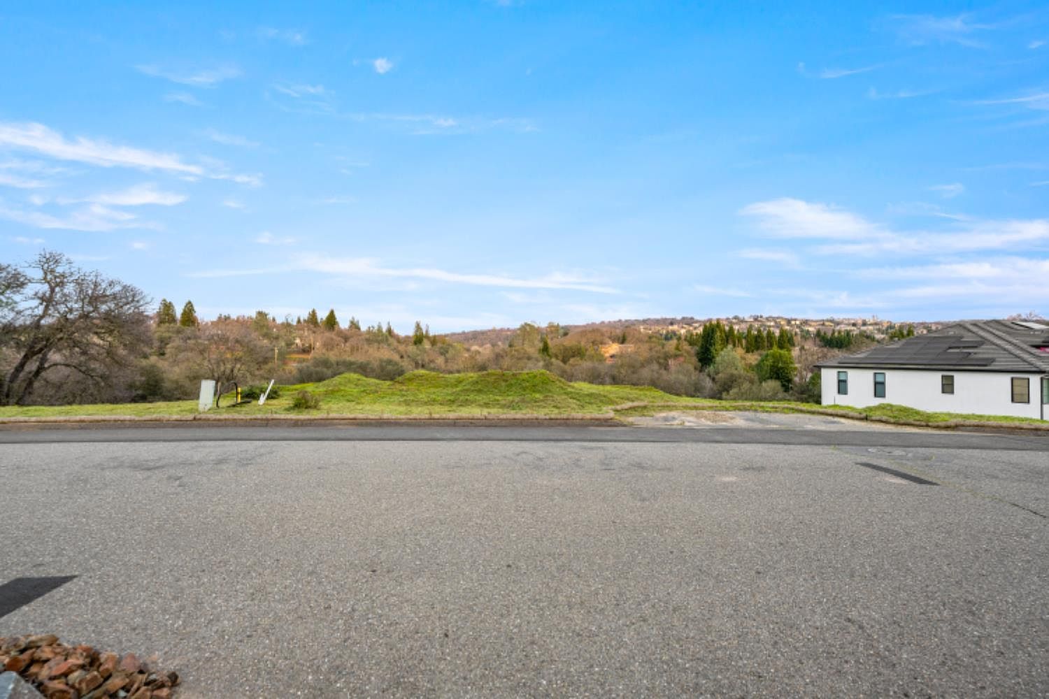 1201 Lomond Dr El Dorado Hills, CA 95762 - Thumbnail 5