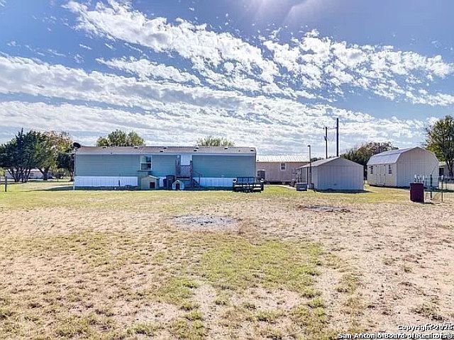 127 Mountain View Dr Bandera, TX 78003 - Thumbnail 5