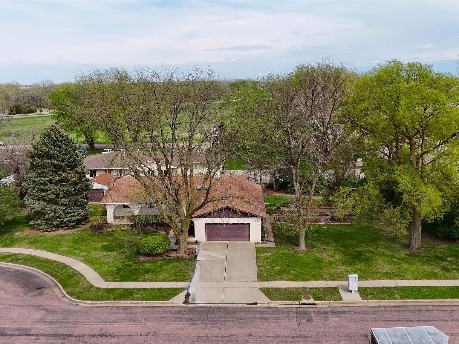 709 Brooks Dr Vermillion, SD 57069 - Thumbnail 5